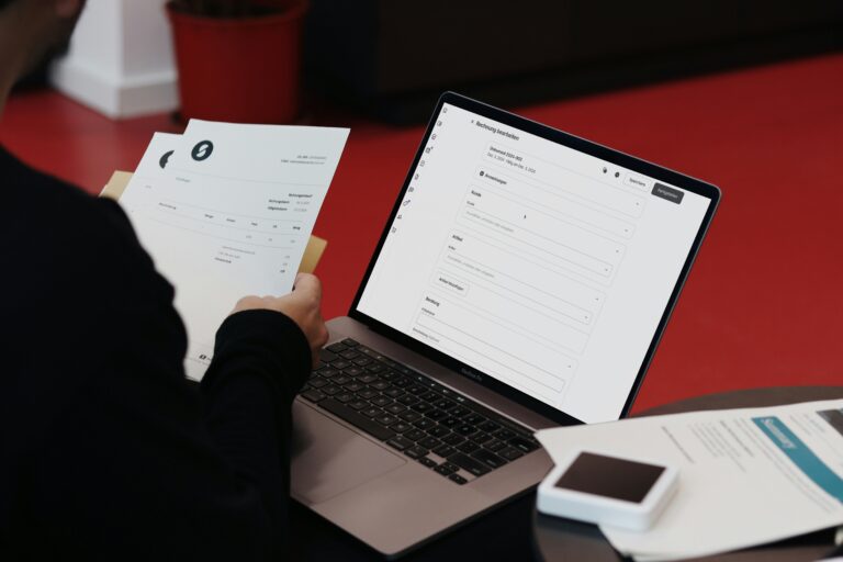 Contasimple opiniones 2026 — autónomo facturando con software online